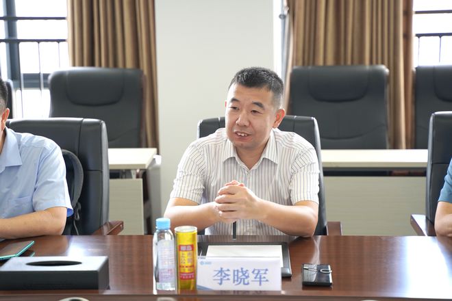 海南省人力資源開發局李曉軍副局長一行赴海南椰島調研座談