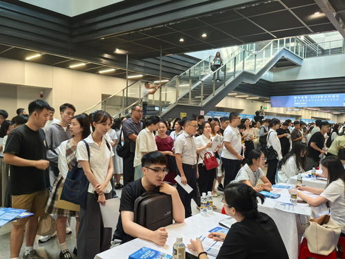 海南舉辦國有企業(yè)專場招聘會 百余家國企攜3000多個優(yōu)質(zhì)崗位攬才